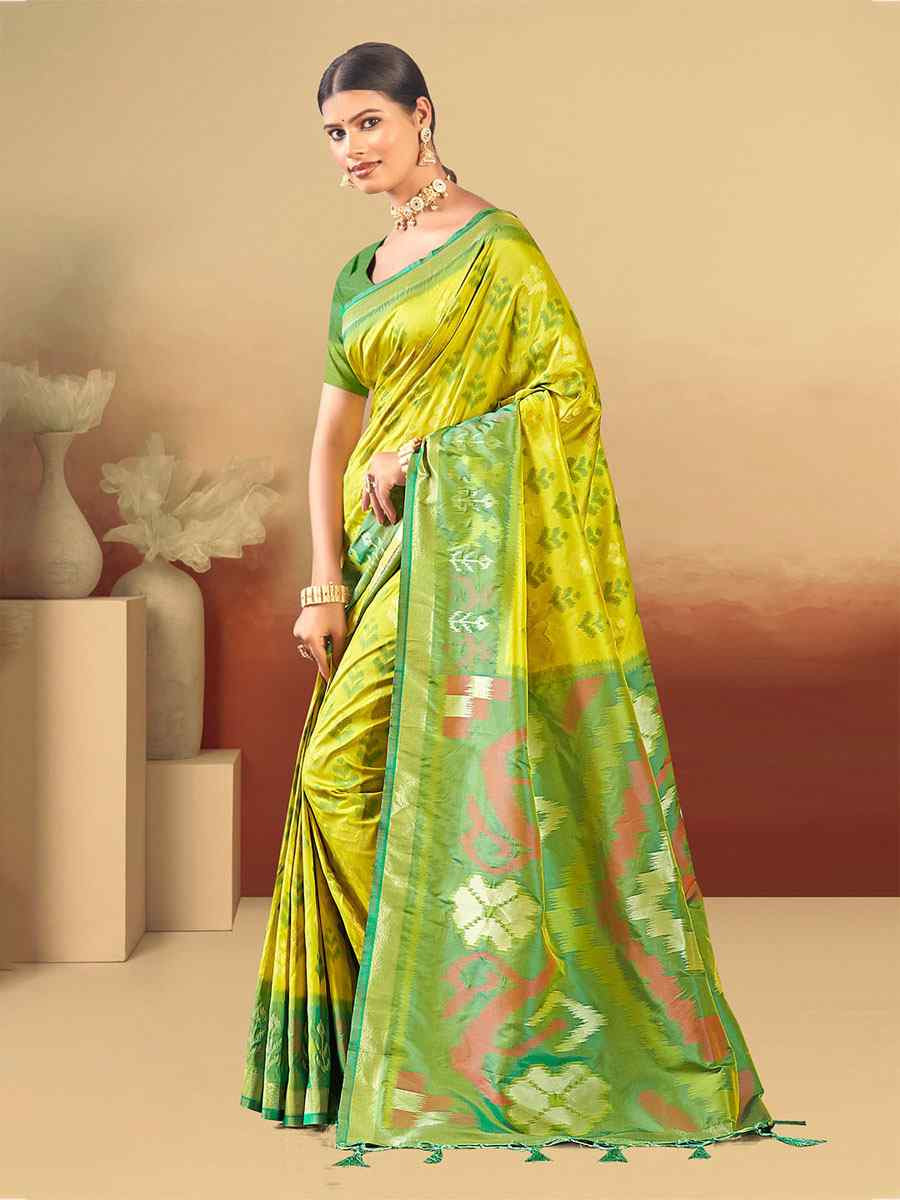 Parrot Green Silk Handwoven Festival Wedding Fancy Heavy Border Saree