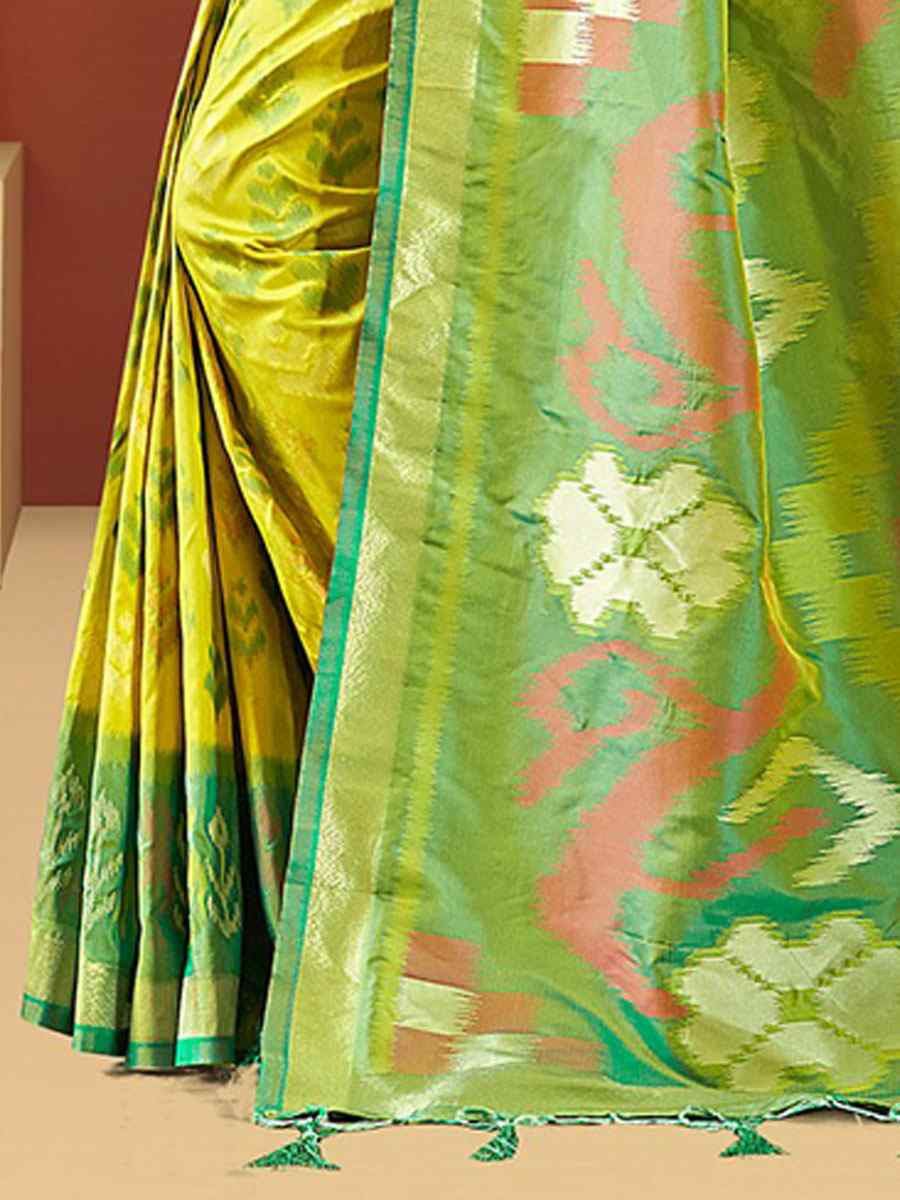 Parrot Green Silk Handwoven Festival Wedding Fancy Heavy Border Saree