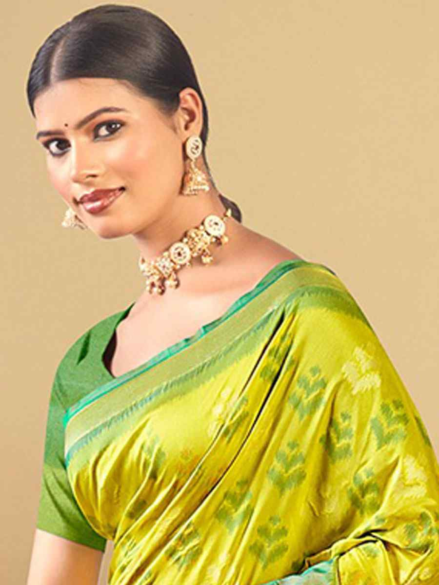 Parrot Green Silk Handwoven Festival Wedding Fancy Heavy Border Saree