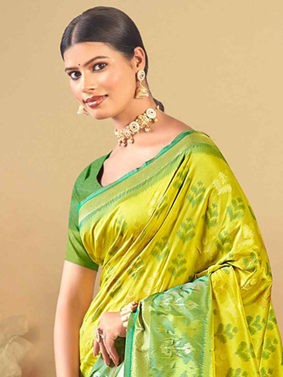 Parrot Green Silk Handwoven Festival Wedding Fancy Heavy Border Saree