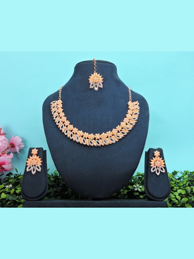 Peach Alloy Festival Wear Kundan Necklace