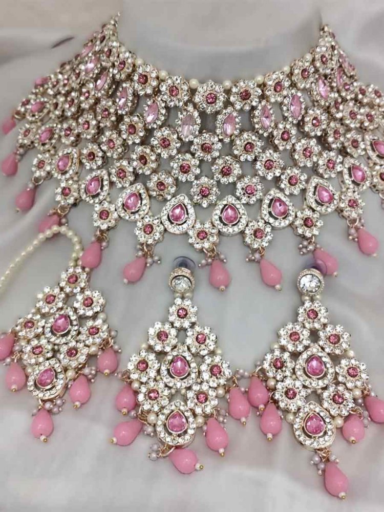 Pink Alloy Bridal Wear Kundan Necklace