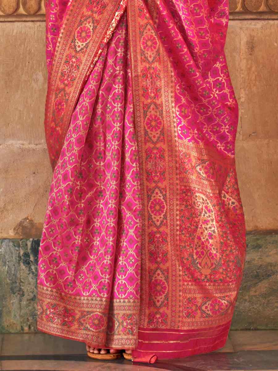 Pink Silk Handwoven Wedding Festival Heavy Border Saree