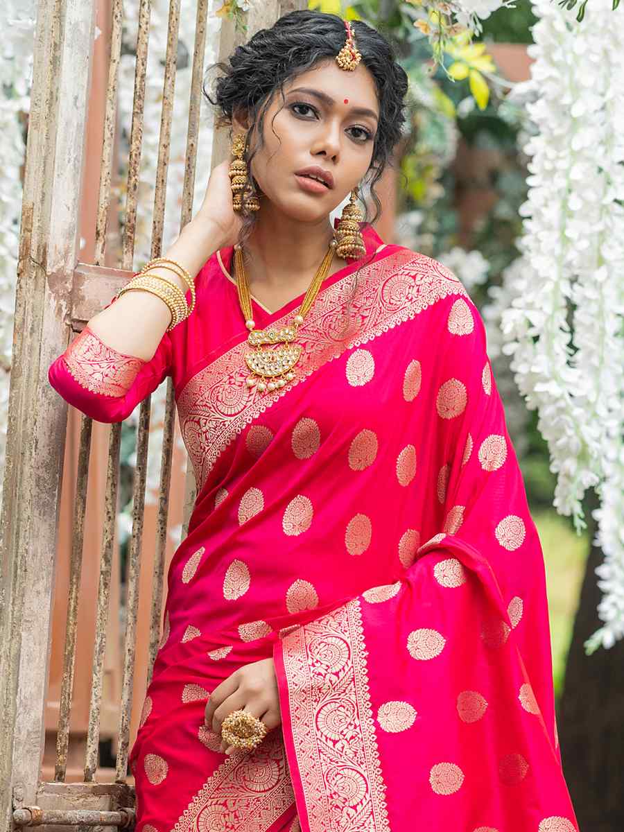 Pink Silk Handwoven Wedding Festival Heavy Border Saree