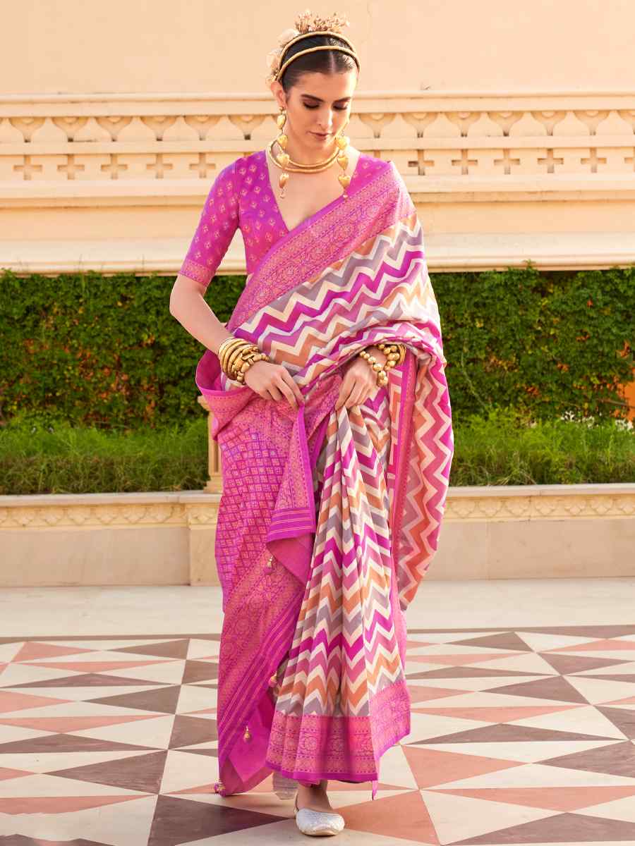 Pink Super Silk Handwoven Festival Casual Heavy Border Saree