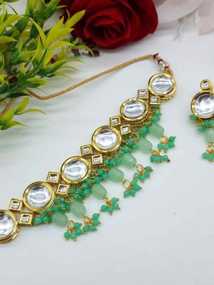 Pista Alloy Festival Wear Kundan Necklace