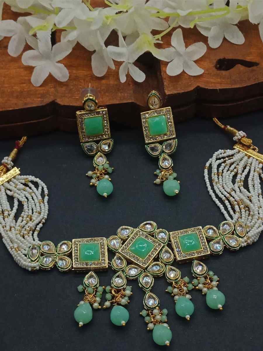 Pista Alloy Metal Festival Wear Kundan Necklace