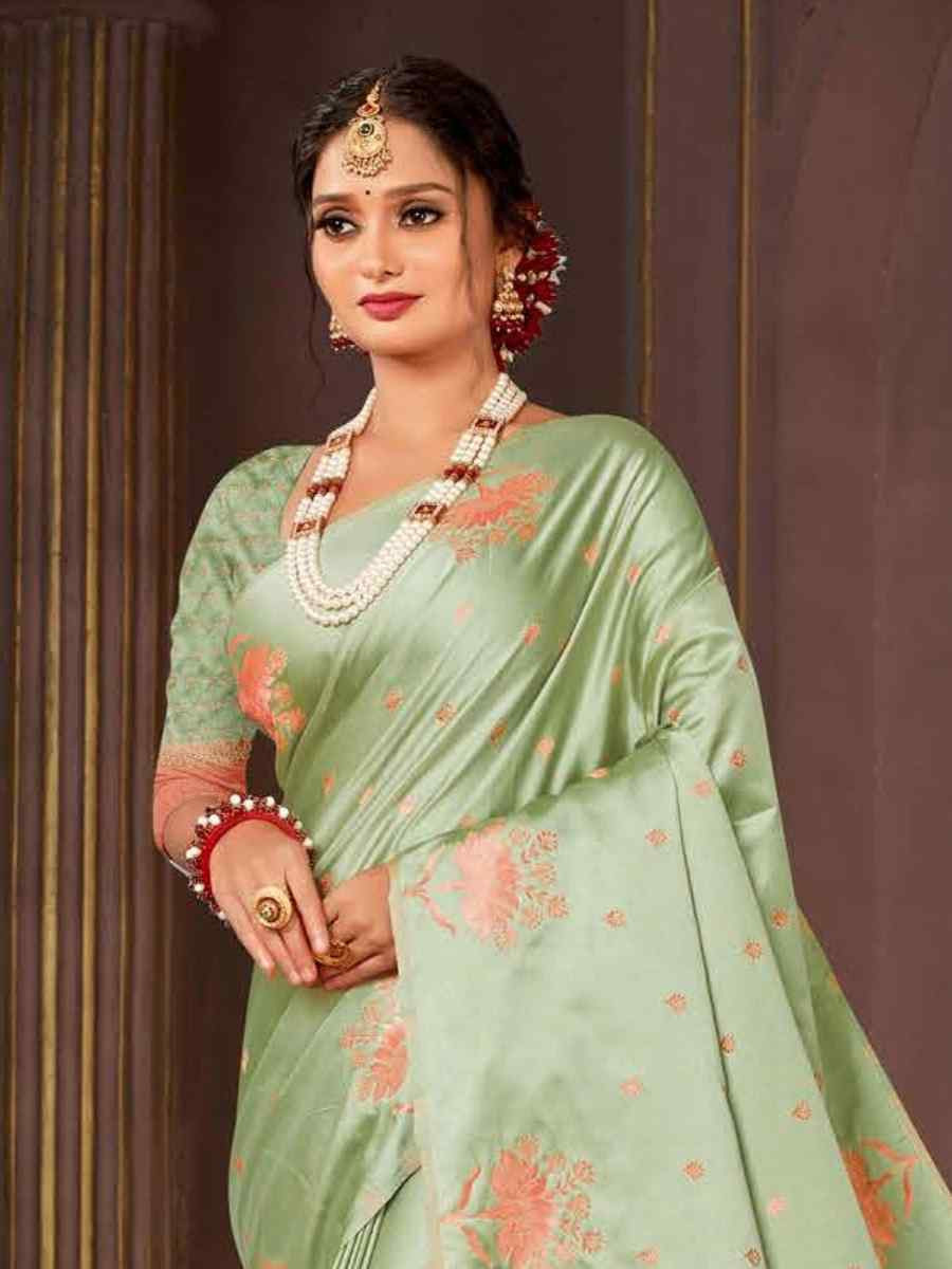 Pista Green Dyed Silk Handwoven Traditional Bridal Reception Festival Wedding Fancy Heavy Border Saree