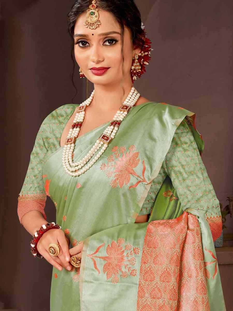 Pista Green Dyed Silk Handwoven Traditional Bridal Reception Festival Wedding Fancy Heavy Border Saree