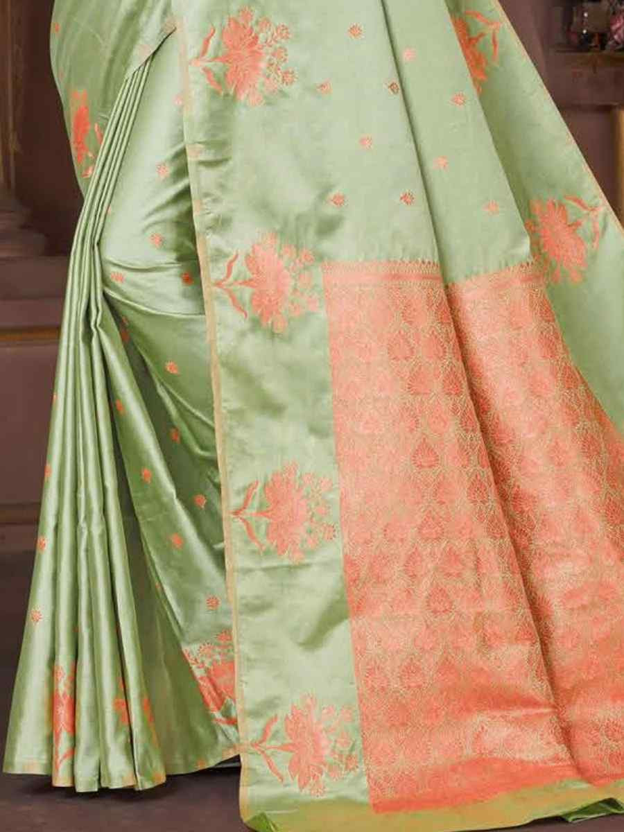 Pista Green Dyed Silk Handwoven Traditional Bridal Reception Festival Wedding Fancy Heavy Border Saree