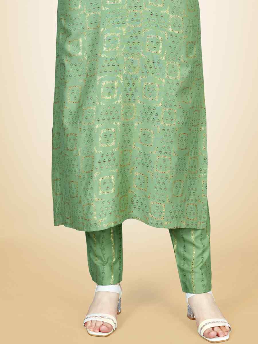 Pista Heavy Rayon 14 Kgs Embroidered Festival Casual Kurti With Bottom