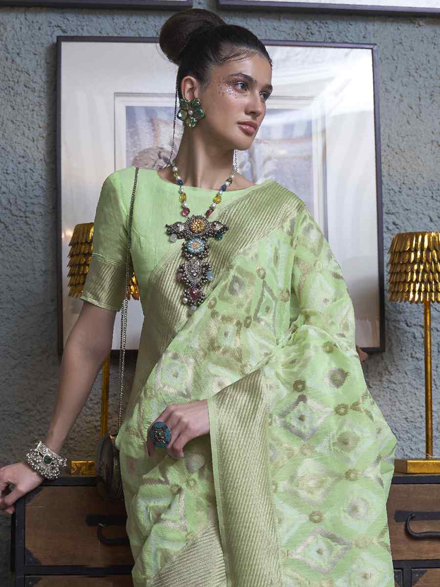 Pista Pure Linen Handwoven Wedding Festival Heavy Border Saree