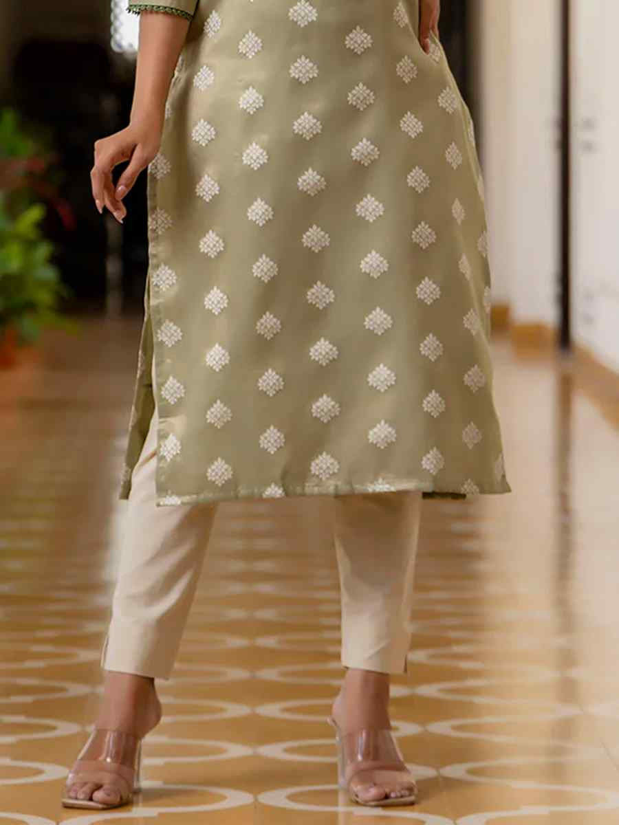 Pista Silk Blend Embroidered Festival Casual Kurti