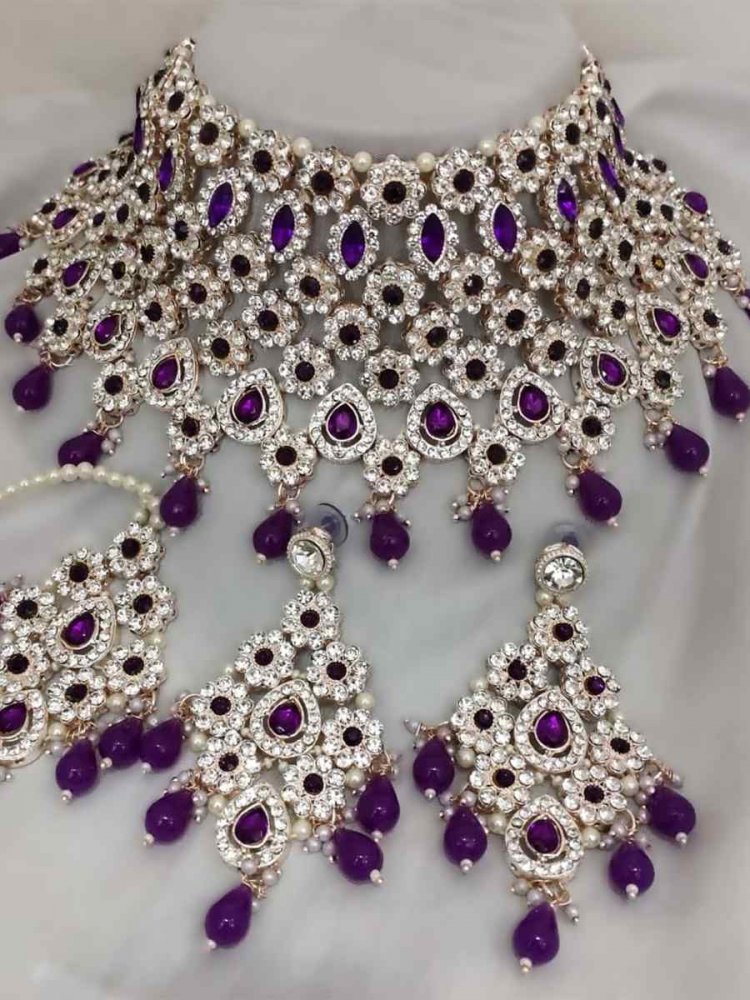 Purple Alloy Bridal Wear Kundan Necklace