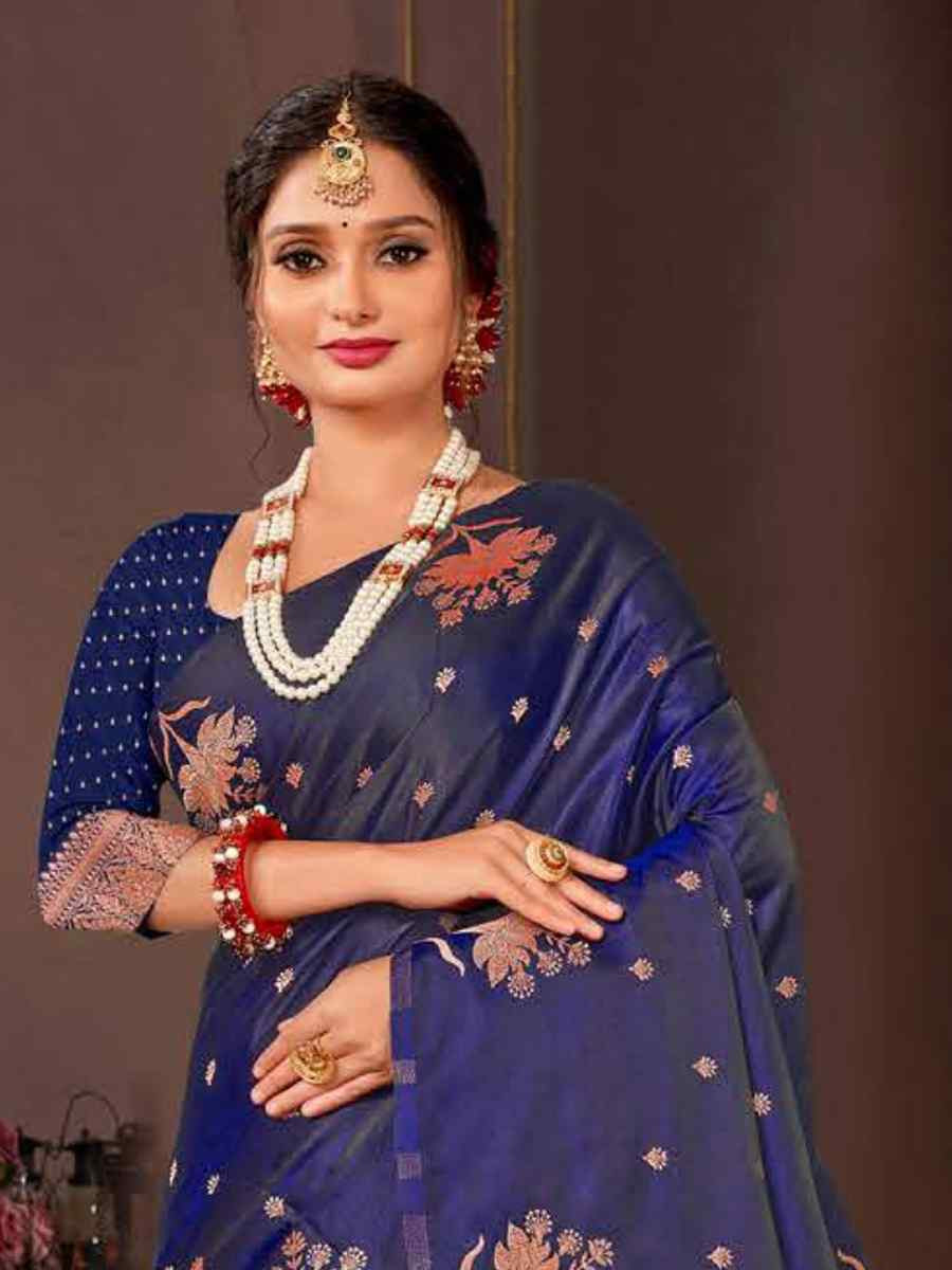 Purple Dyed Silk Handwoven Traditional Bridal Reception Festival Wedding Fancy Heavy Border Saree