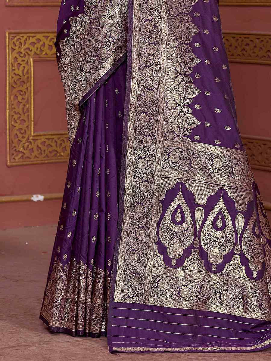 Purple Soft Silk Handwoven Festival Wedding Fancy Heavy Border Saree