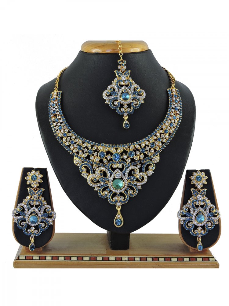 Rama Alloy Festival Wear Diamonds Necklace