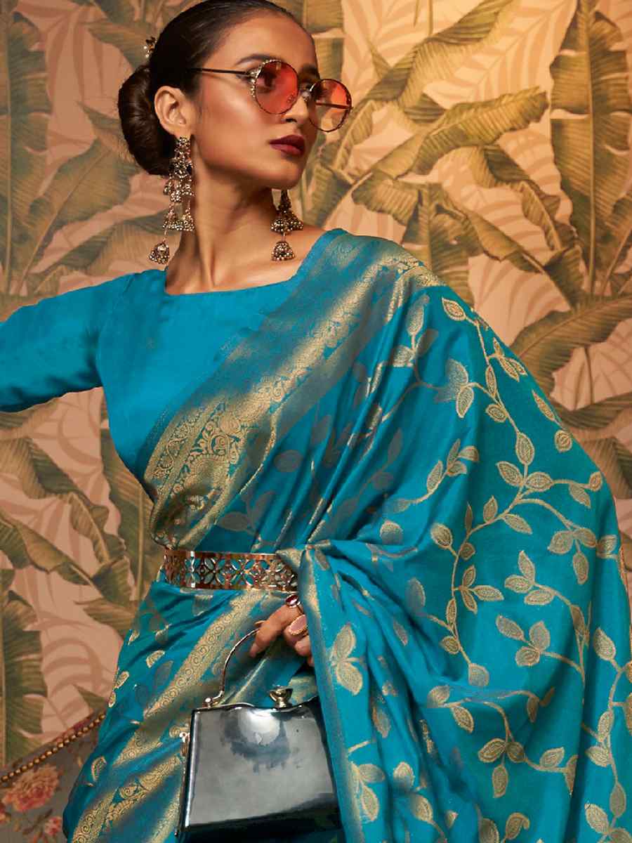 Rama Art Silk Handwoven Festival Party Classic Style Saree