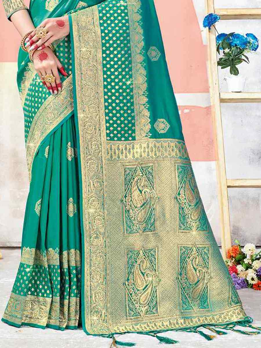 Rama Banarasi Silk Handwoven Wedding Festival Heavy Border Saree