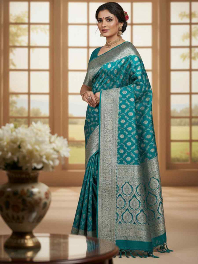 Image of Rama Kanjivaram silk Handwoven Zari Bridal Reception Festival Wedding Fancy Heavy Border Saree