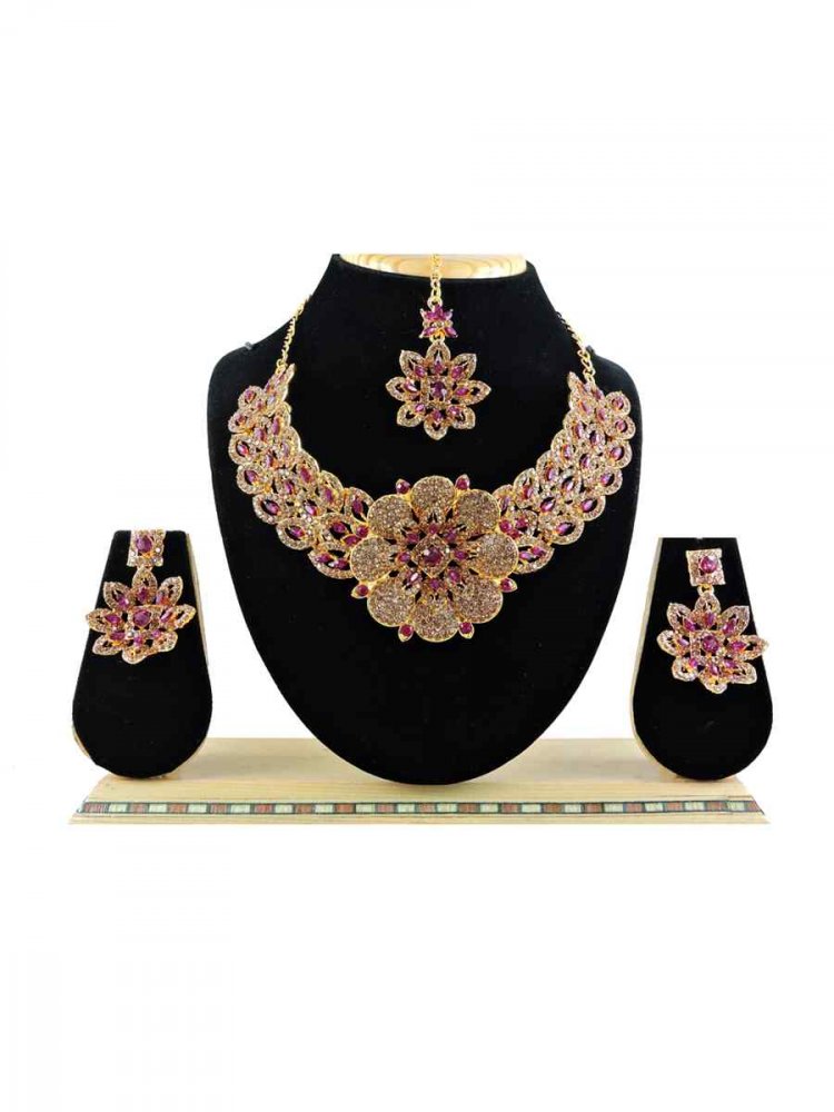 Rani Alloy Festival Wear Diamonds Necklace