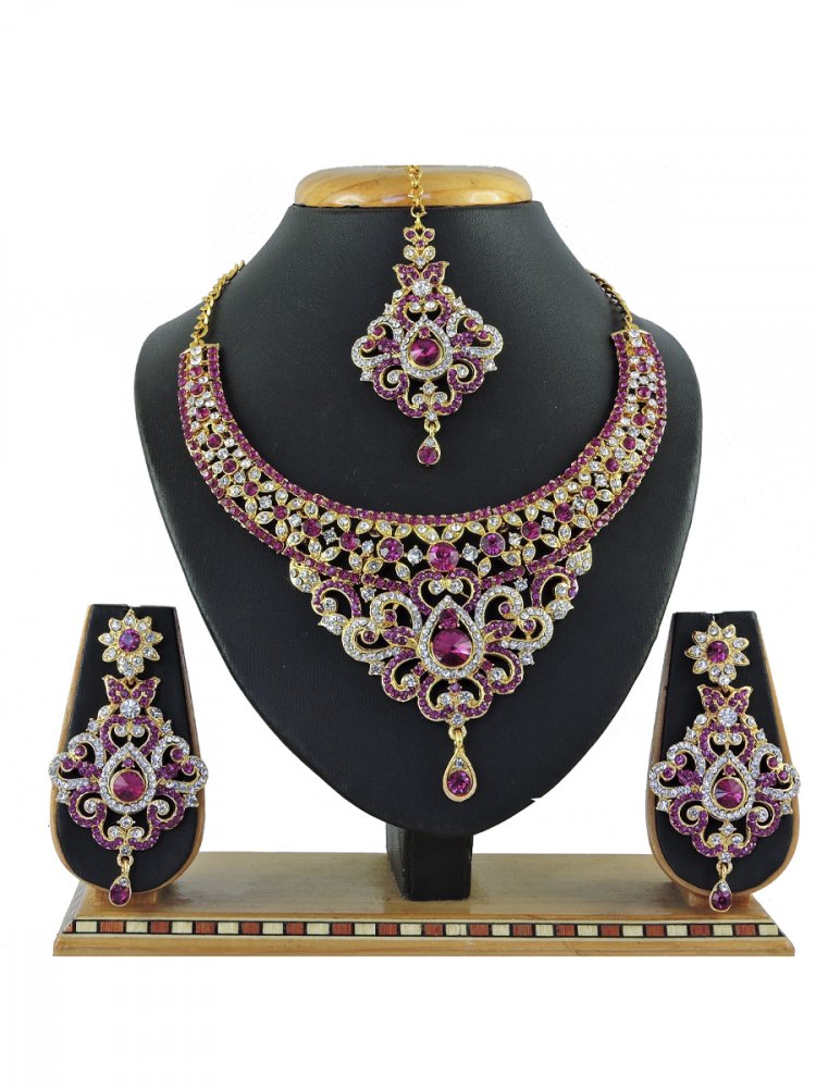 Rani Pink Alloy Festival Wear Diamonds Necklace