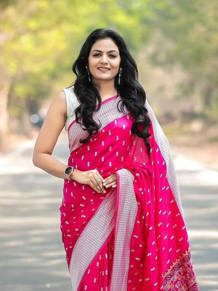 Rani Pink Banarasi Silk Handwoven Festival Wedding Fancy Heavy Border Saree