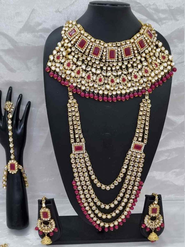 Red Alloy Bridal Wear Diamonds Bridal Sets