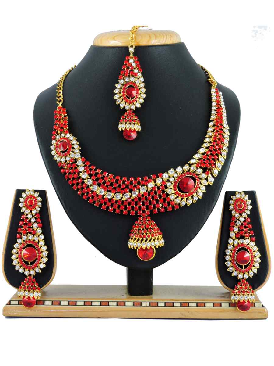 Red Alloy Festival Wear Diamonds Necklace