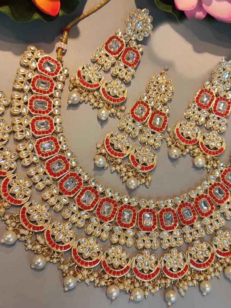 Red Alloy Festival Wear Diamonds Necklace