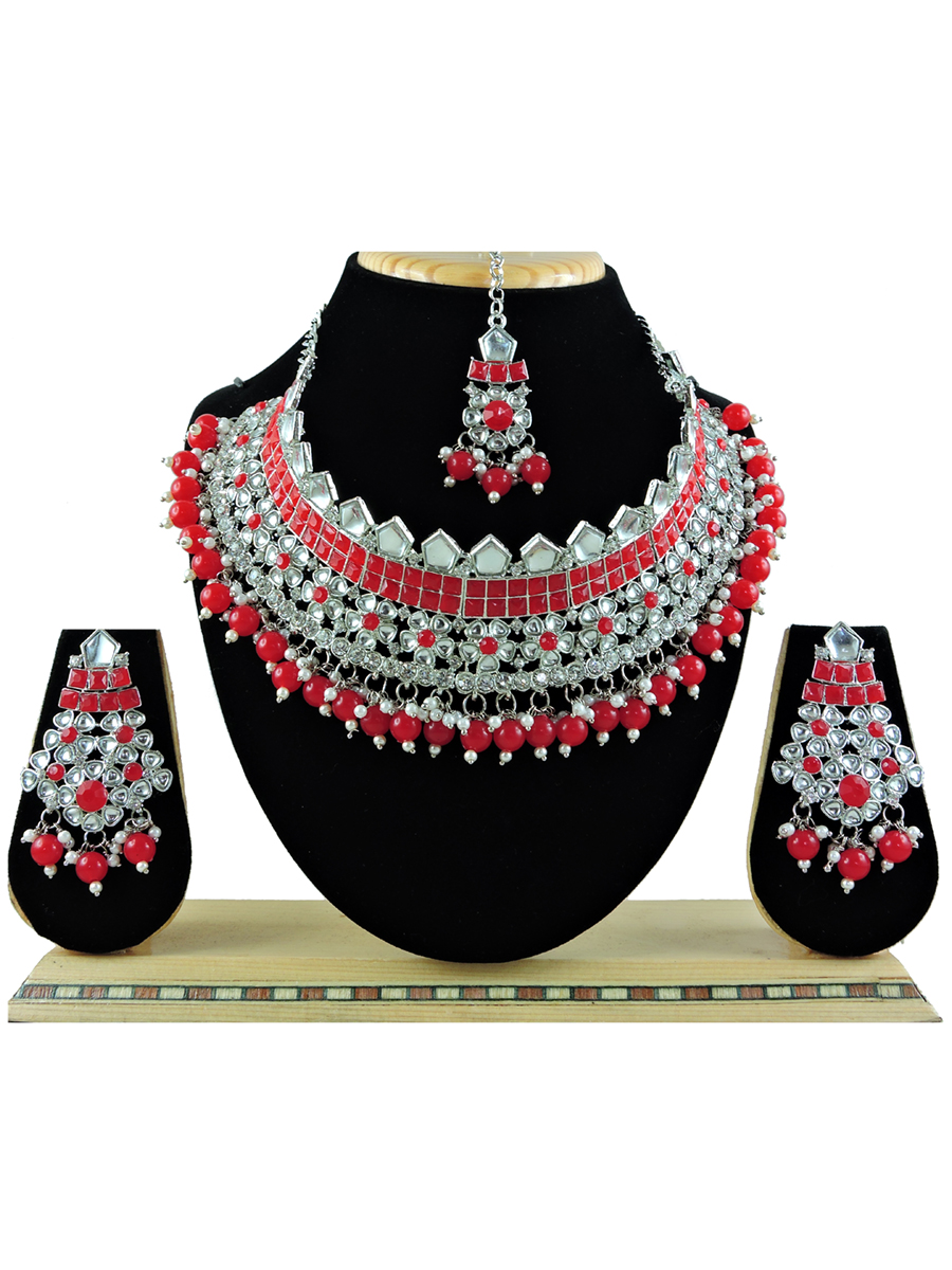 Red Alloy Festival Wear Kundan Necklace