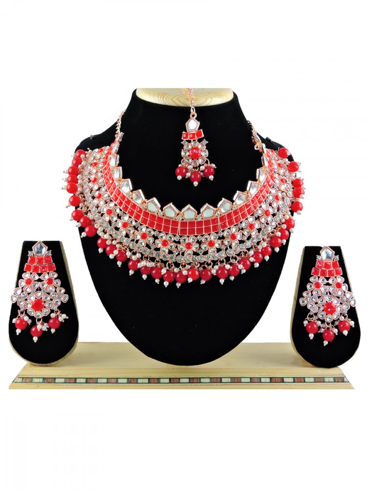 Red Alloy Festival Wear Kundan Necklace