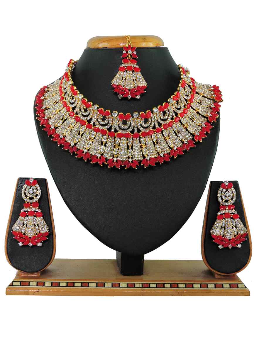 Red Alloy Festival Wear Kundan Necklace