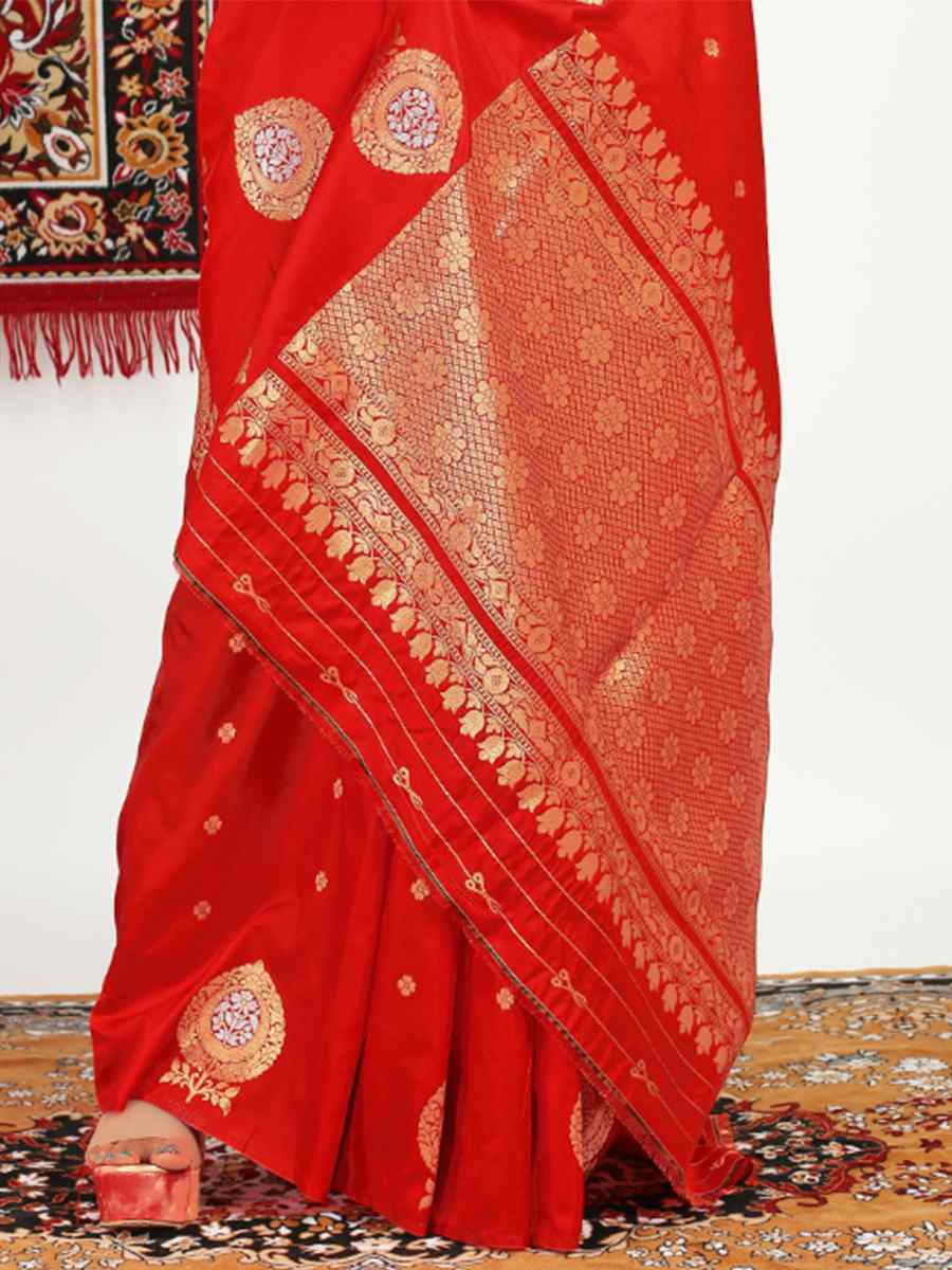 Red Banarasi Silk Handwoven Festival Casual Classic Style Saree