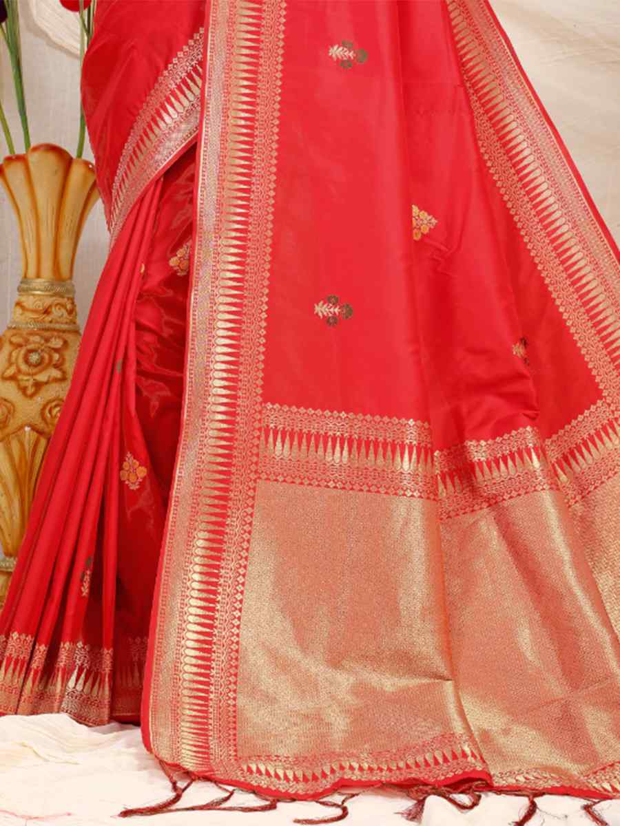 Red Banarasi Silk Handwoven Festival Casual Heavy Border Saree