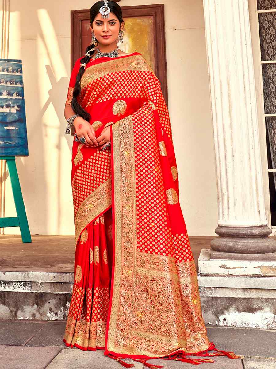 Red Banarasi Silk Handwoven Festival Wedding Heavy Border Saree
