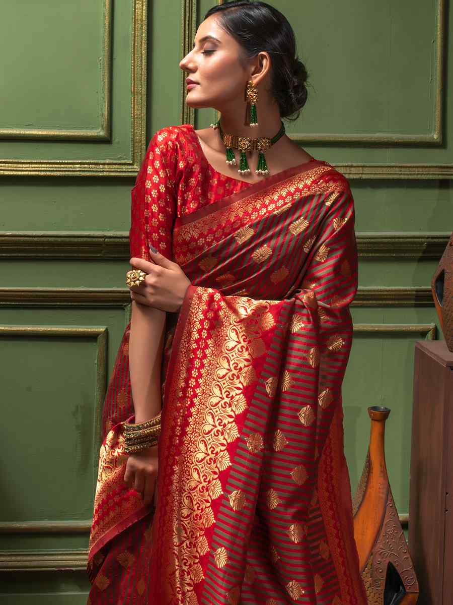 Red Banarasi Silk Handwoven Wedding Festival Heavy Border Saree