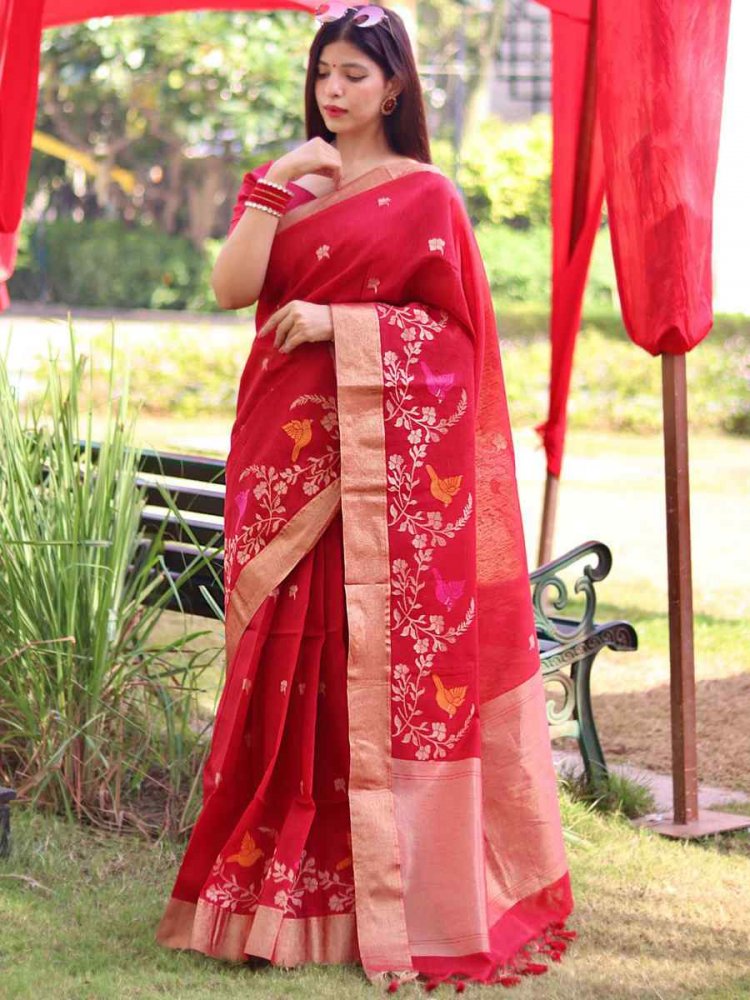 Red Cotton Silk Handwoven Casual Festival Classic Style Saree