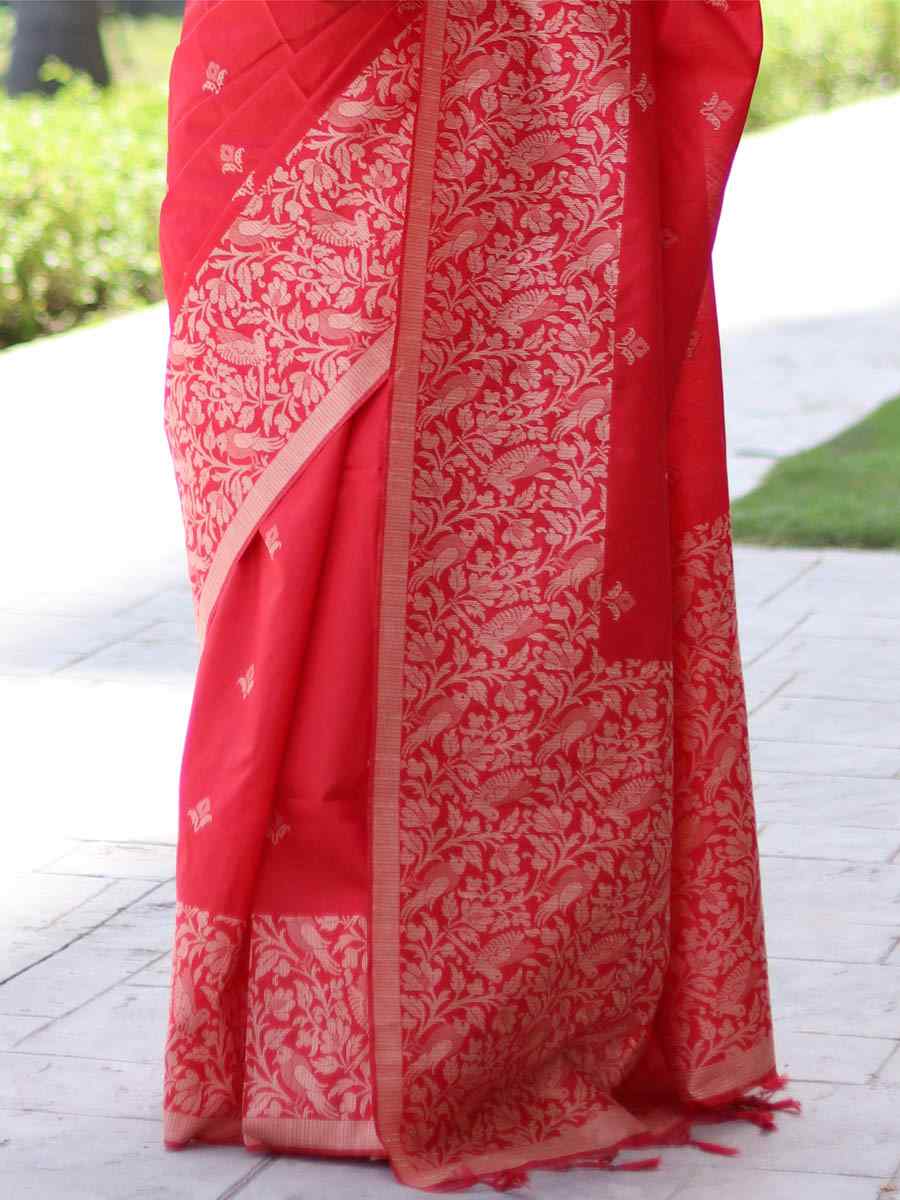 Red Handloom Raw Silk Handwoven Casual Festival Classic Style Saree