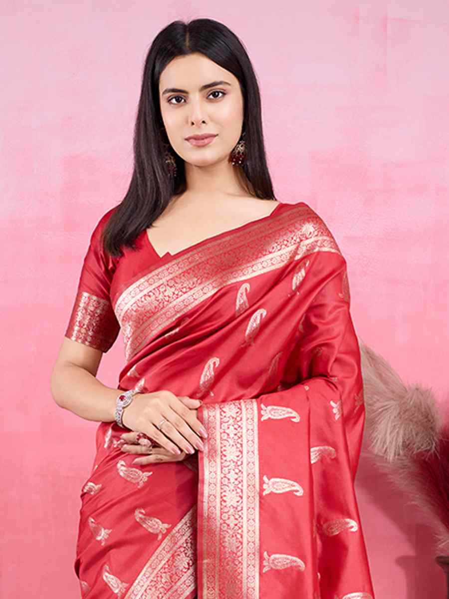 Red Kanjivaram Silk Handwoven Festival Wedding Fancy Heavy Border Saree