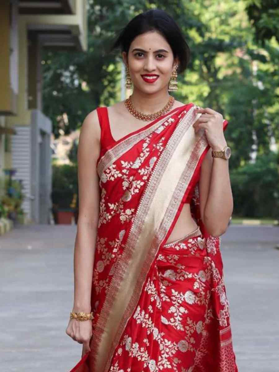 Red Silk Handwoven Festival Wedding Fancy Heavy Border Saree