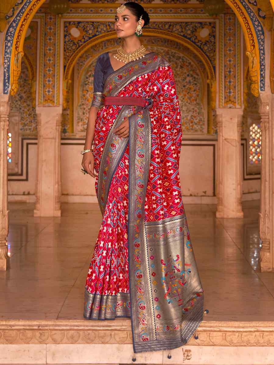 Red Smooth Silk Handwoven Party Festival Classic Style Saree