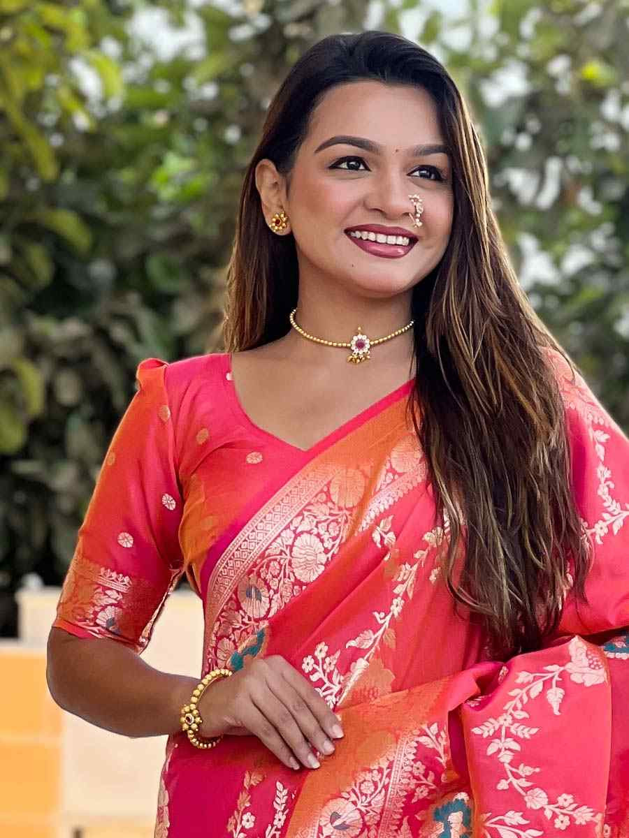 Red Soft Banarashi Silk Handwoven Festival Wedding Fancy Heavy Border Saree