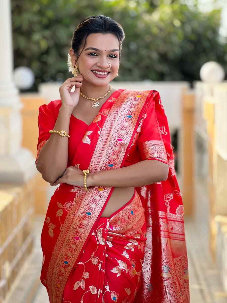 Red Soft Banarashi Silk Handwoven Festival Wedding Fancy Heavy Border Saree