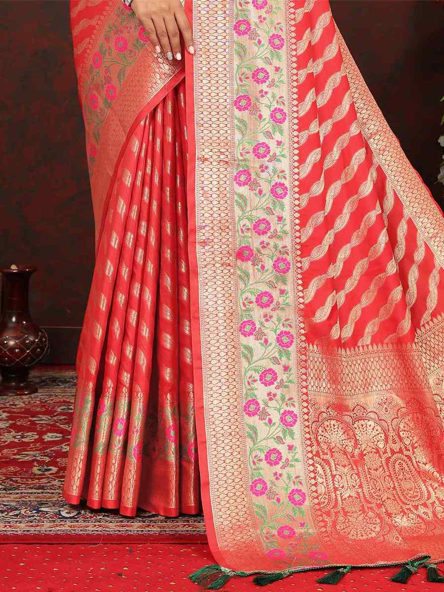 Red Soft Silk Handwoven Festival Casual Heavy Border Saree