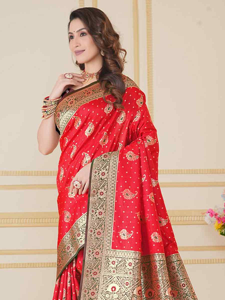 Red Soft Silk Handwoven Festival Wedding Fancy Heavy Border Saree