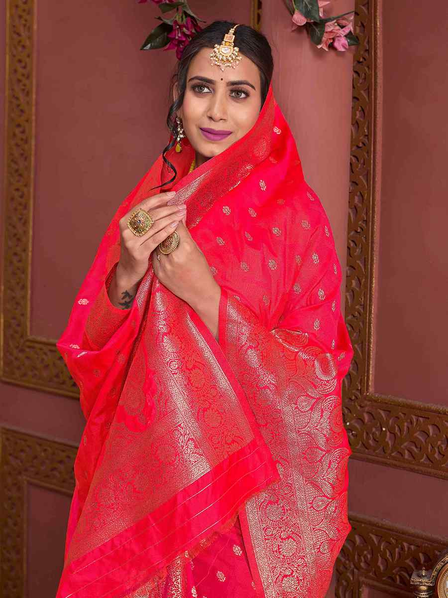 Red Soft Silk Handwoven Festival Wedding Fancy Heavy Border Saree