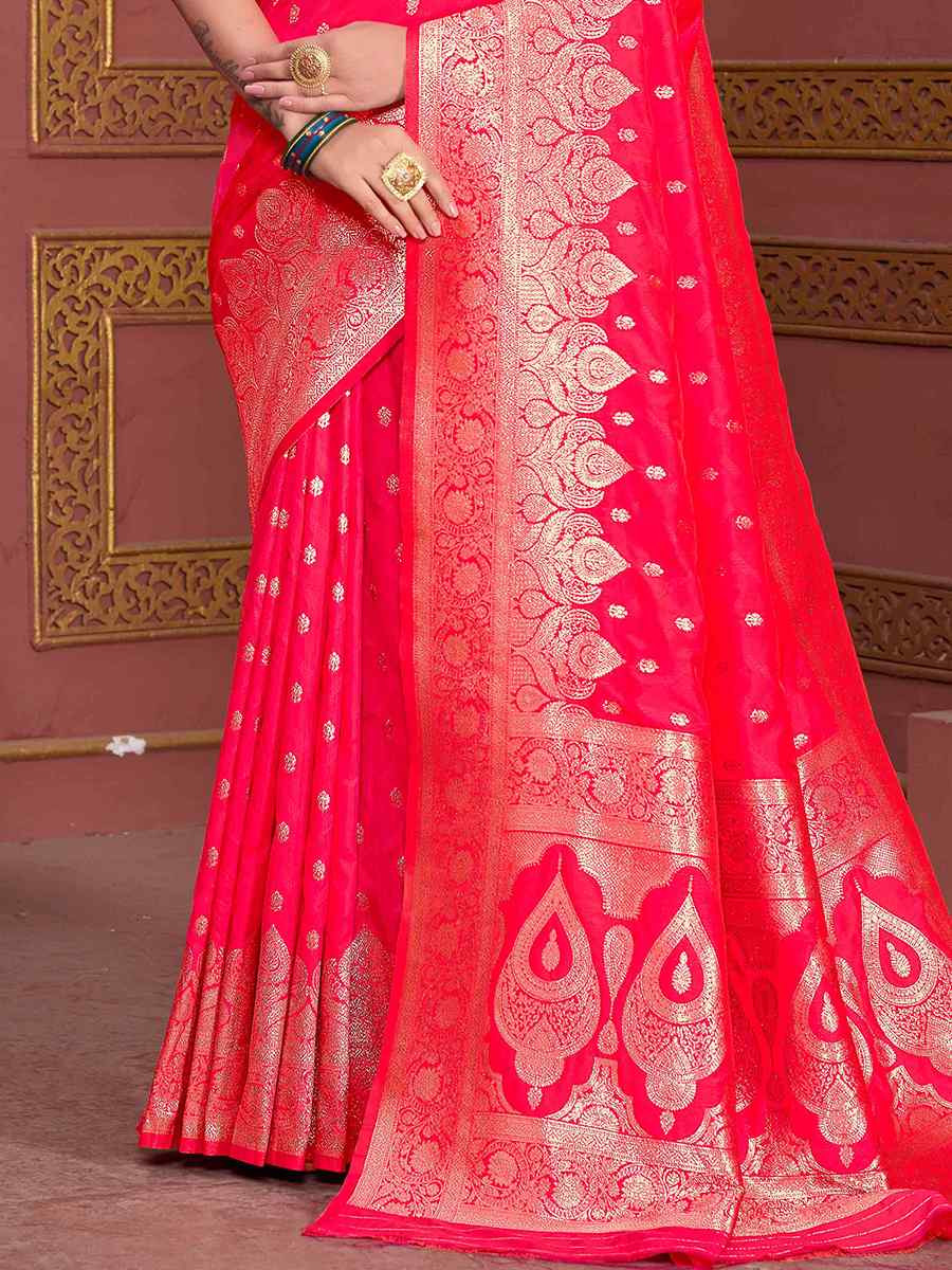 Red Soft Silk Handwoven Festival Wedding Fancy Heavy Border Saree