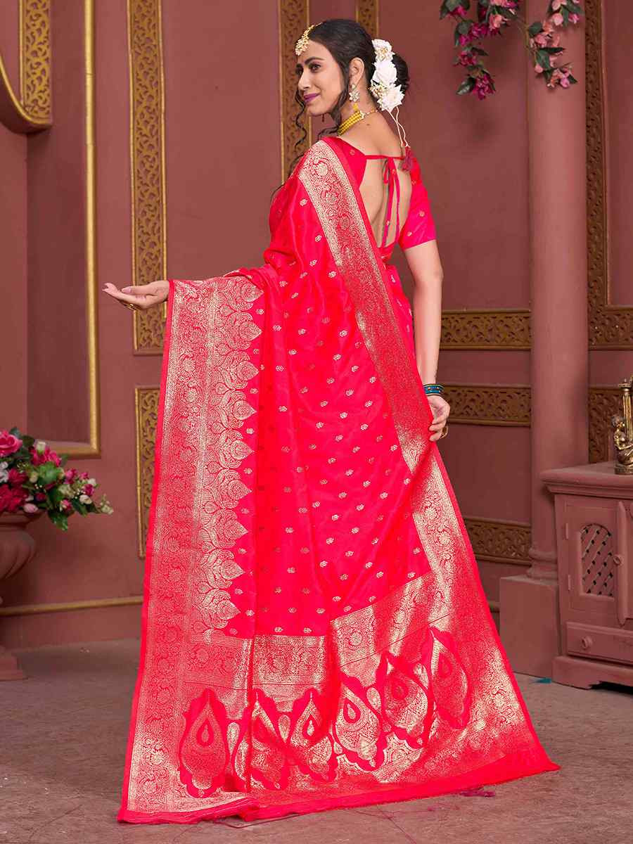 Red Soft Silk Handwoven Festival Wedding Fancy Heavy Border Saree