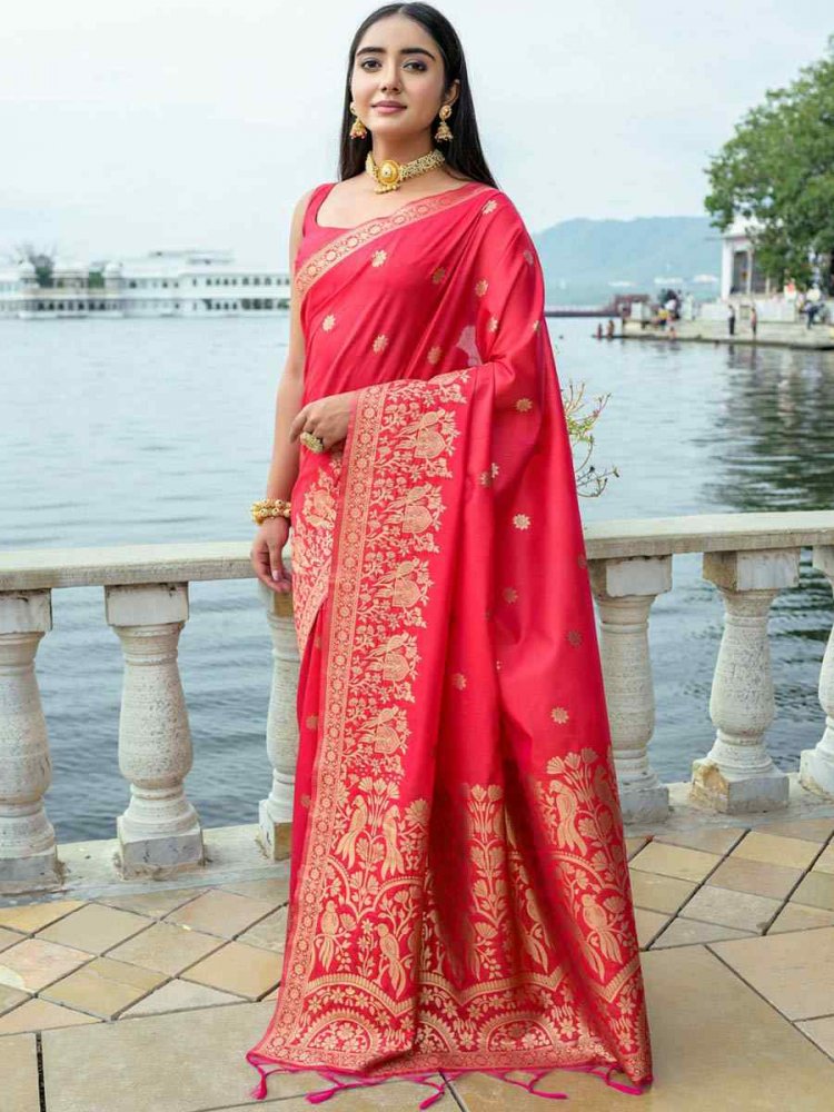 Red Soft Silk Handwoven Wedding Festival Heavy Border Saree